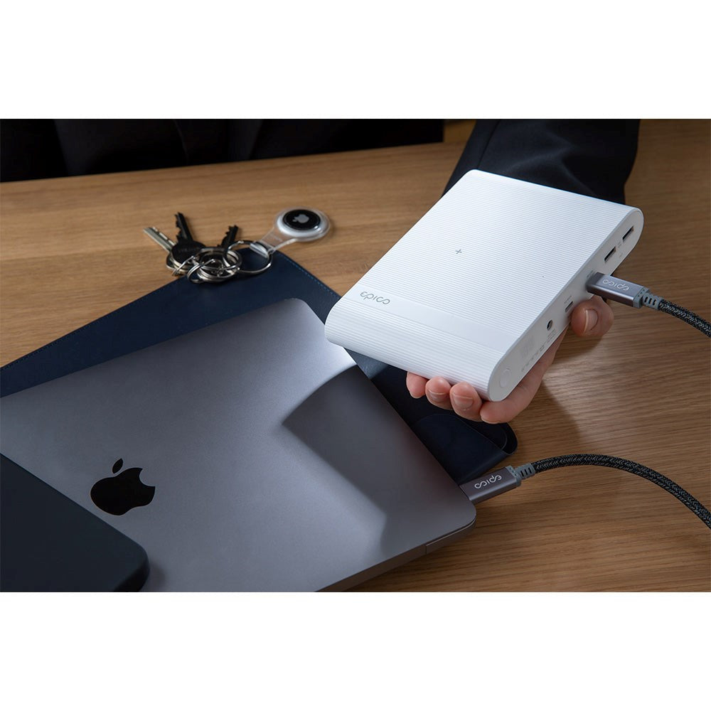Epico Multi Powerbank med USB-C, USB-A, DC + Billaddare - 26 800 mAh - Vit