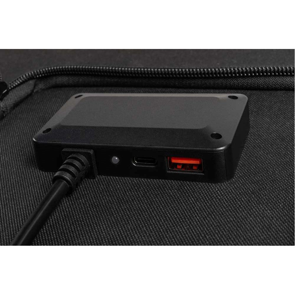 Xtorm 100W Solpanel - 1 x USB-C, 1 x USB-A , 1 x 5.5mm DC & 1 x MC4 - Svart