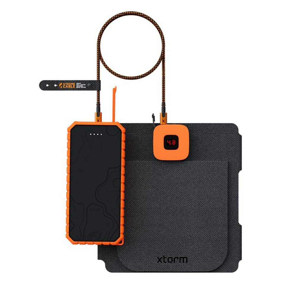 Xtorm SolarBooster Solcellsladdare 28W med USB-A & USB-C - Svart