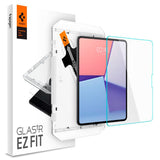 iPad Pro 13" (2024) Spigen EZ Fit Glas.tR Skärmskydd - Case Friendly - Genomskinlig