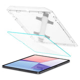 iPad Air 13" (2024) Spigen EZ Fit Glas.tR Skärmskydd - Case Friendly - Genomskinlig