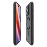 iPhone 16 Pro Spigen Ultra Hybrid Skal - MagSafe Kompatibel - Svart
