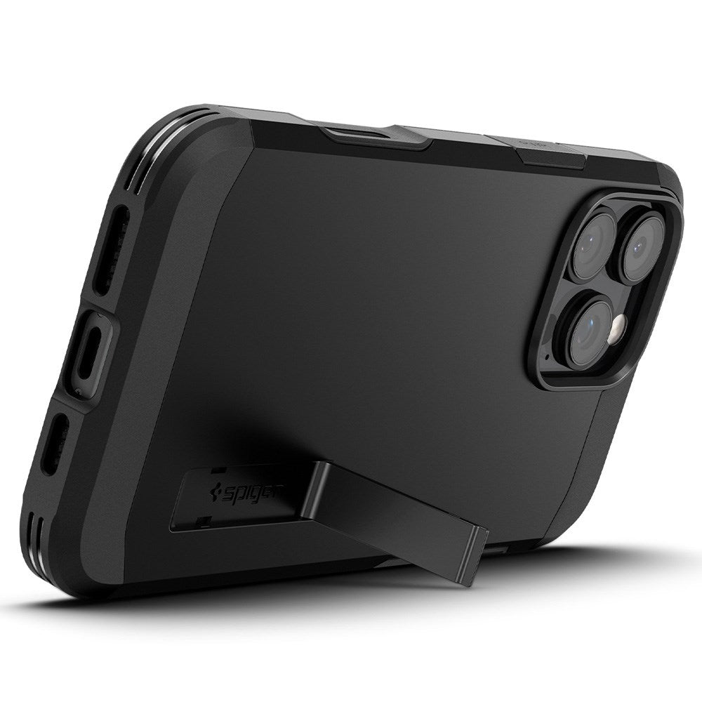 iPhone 16 Pro Spigen Tough Armor T Skal - MagSafe-Kompatibelt - Svart