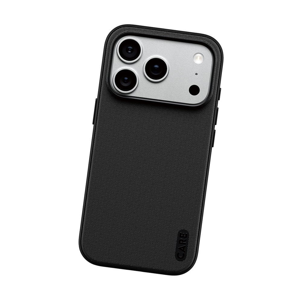 iPhone 18 Pro / 17 Pro CARE by PanzerGlass Fusion Fabric Skal - MagSafe Kompatibel - Svart