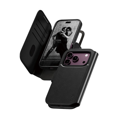 iPhone 18 Pro / 17 Pro CARE by PanzerGlass Feature Tango 2-i-1 Fodral med Plånbok - MagSafe Kompatibel - Svart