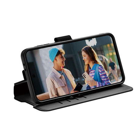 CARE by PanzerGlass Samsung Galaxy A36 (5G) Feature Wallet Case med Stativfunktion - Svart