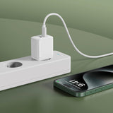 ËSSENTIALS by Upström PD 35W Återvunnen Plast Väggladdare med 2 x USB-C - Vit