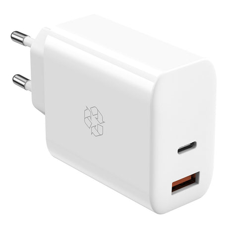 ËSSENTIALS by Upström PD 65W GaN Återvunnen Plast Väggladdare med USB-C og USB-A - Vit