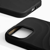 iPhone 17e / 16e / 15 / 14 / 13 iDeal of Sweden Soft Swirl Silicone Skal - MagSafe Kompatibel - Velvet Black
