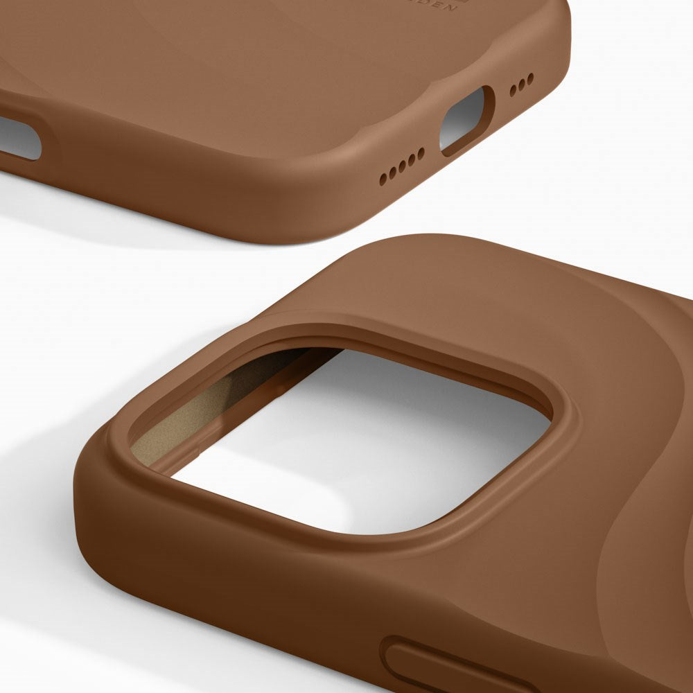 iPhone 16 Pro iDeal of Sweden Soft Swirl Silicone Skal - MagSafe Kompatibel - Salted Caramel