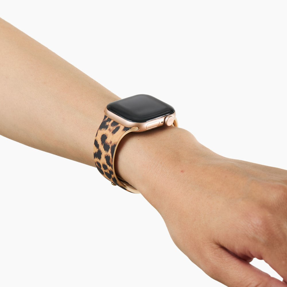 Apple Watch (38/40/SE/41/42mm) iDeal of Sweden Silikonarmband - Storlek S/M - Timeless Leo