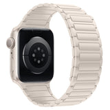 Apple Watch (42/44/45/46/49 mm) Lippa Magnetisk Silikonrem - Vit