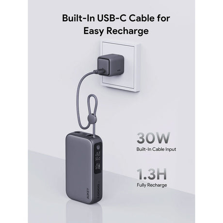 Aukey Spark Sling Powerbank med Inbyggd USB-C Kabel & Display - 10 000 mAh - 30W - 1 x USB-C - 1 x USB-A - Grå