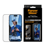 PanzerGlass iPhone 17 / 16 Pro Skärmskyddsglas med FastFit In-A-Box - Ultra Wide Fit - Genomskinlig