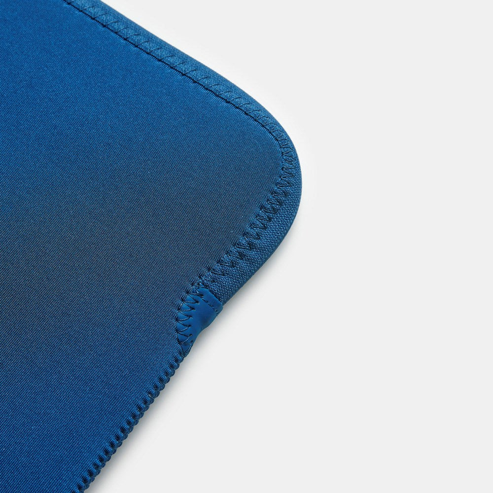 TRUNK 15" MacBook Air Ribbed Velvet Sleeve - Blå