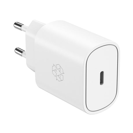 ËSSENTIALS by Upström PD 25W Återvunnen Plast Väggladdare med USB-C - Vit