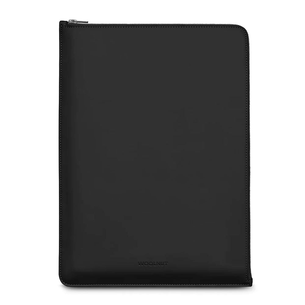 Woolnut Coated Folio Konstläder Sleeve för MacBook / Laptop 16" (360 x 250mm) - Svart