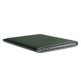 Woolnut MacBook Pro 14" M5 / M4 / M3 / M2 / M1 (2025 / 2021) Äkta Läder Folio Sleeve - 24.5 x 33 cm - Grön